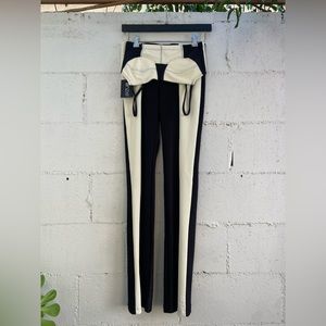 NWT: Onzie High Rise Bell Bottom pant and Bustier Bra set, Ivory/Black, size S/M